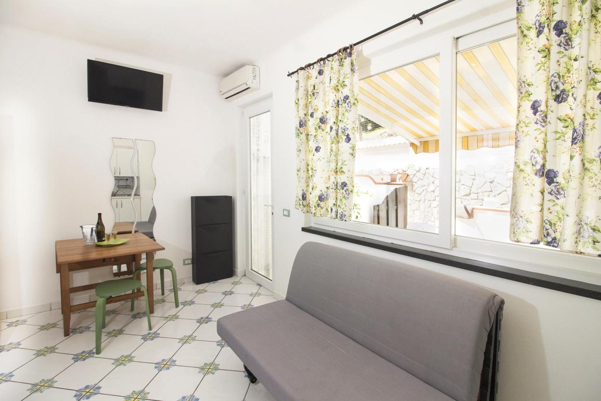 La Turrita Apartments Forio  Ngoại thất bức ảnh